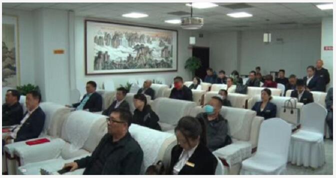 河南省大爱文化艺术发展基金会聘请吴希悦同志任名誉会长