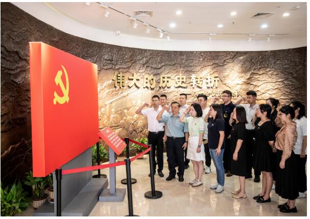 追寻红色足迹,跃进新征程