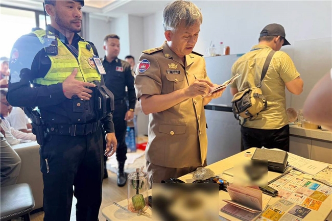 对非法烟草生产的大规模严打行动揭露假冒商品